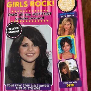 Girls Rock! Celebrity Book. OMG all hottest celebs around. Your fave star girls
